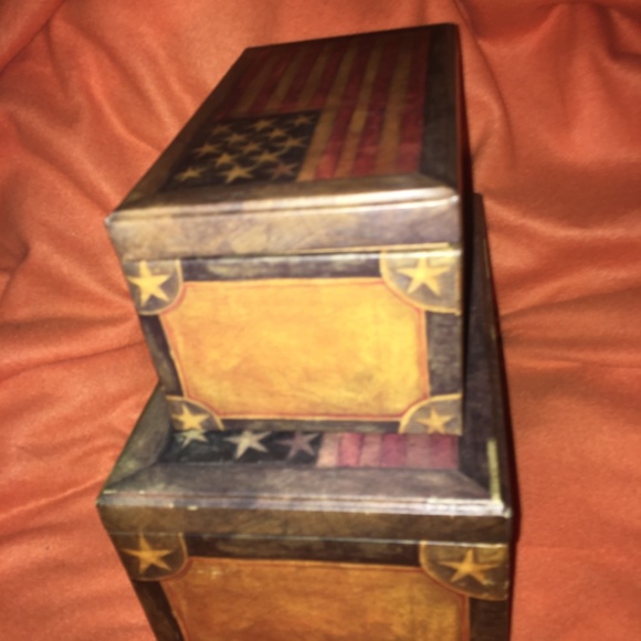 Patriotic Storage Boxes Set of 2 American Flag - Picture 3 of 6